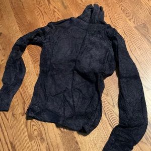 Insanely soft sweater turtleneck